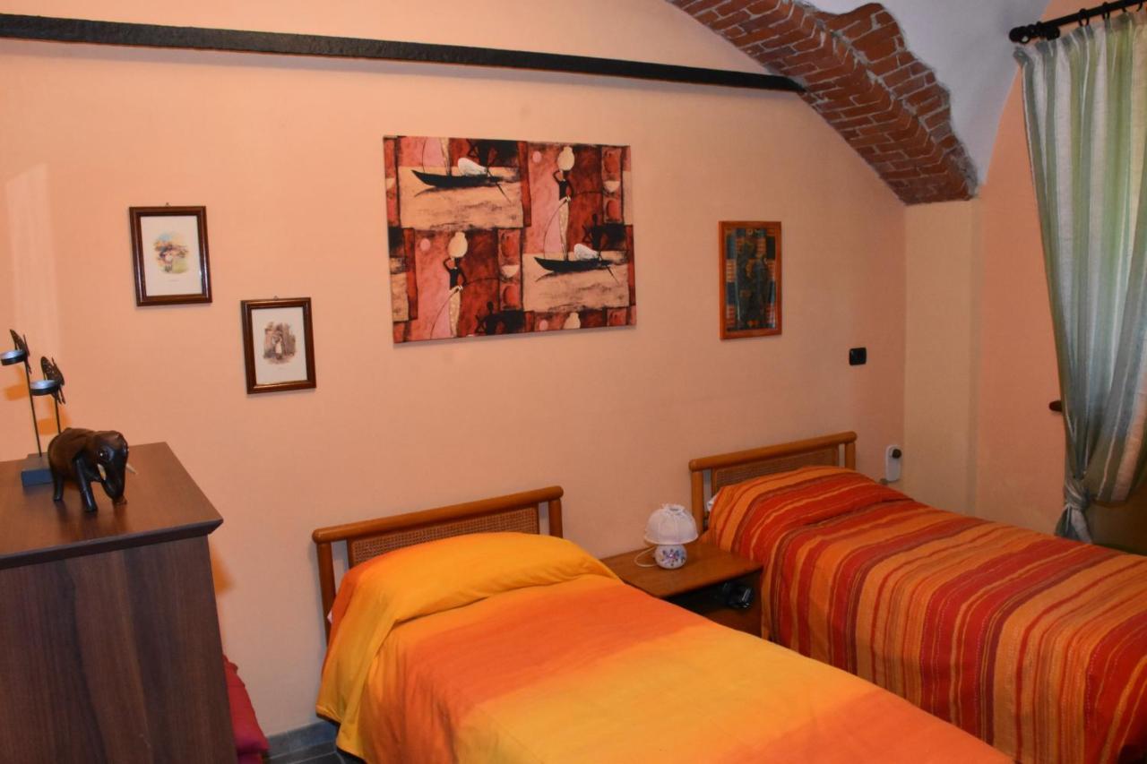 La Casa Di Enzo Bed & Breakfast Lequio Tanaro Bagian luar foto